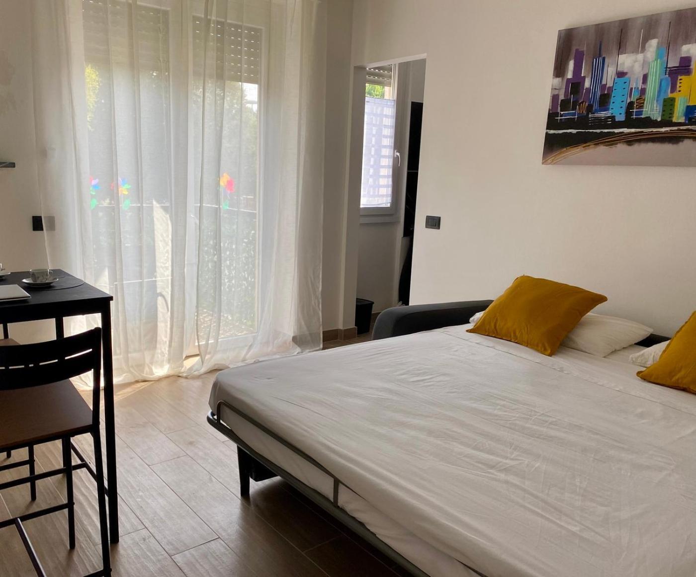 Moderno Ed Elegante Loft Con Balcone Apartment Milan Luaran gambar