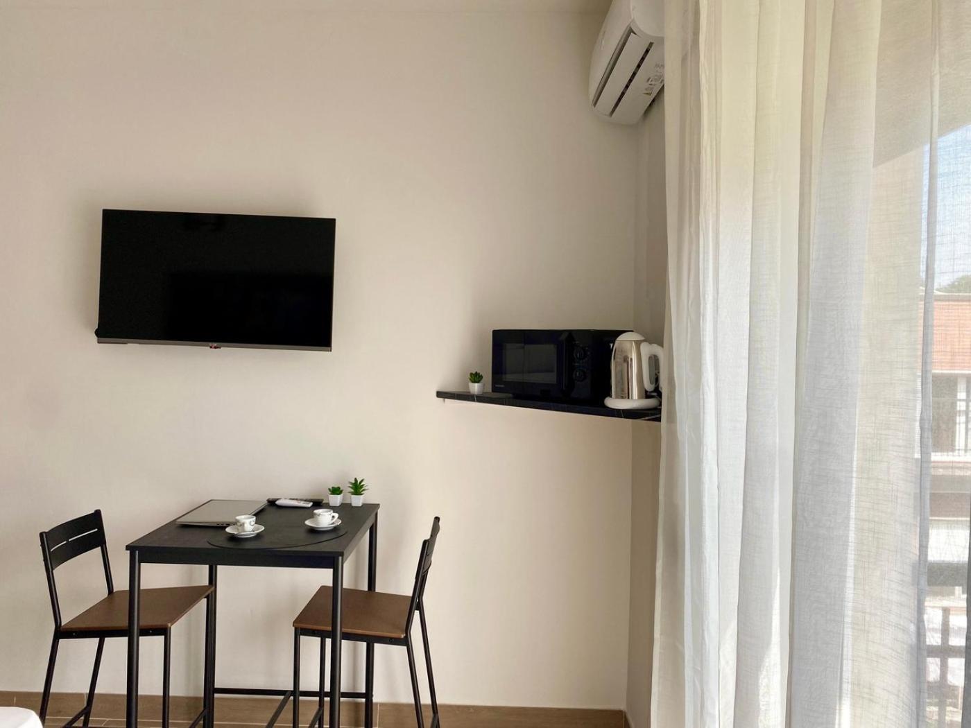 Moderno Ed Elegante Loft Con Balcone Apartment Milan Luaran gambar